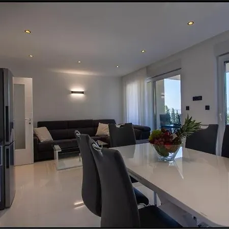 Apartment Luxury Magdalena Trogir
